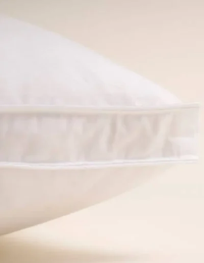 Pillows Maya Penelope Gold Firm Side