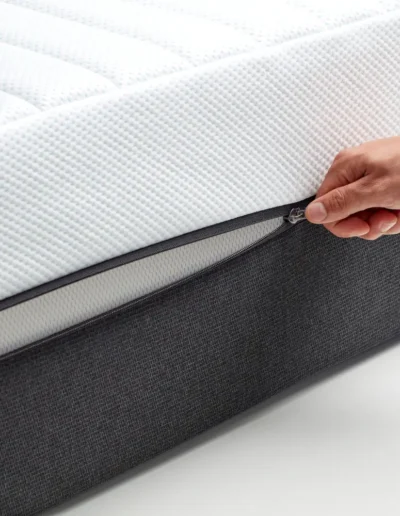 QuickRefresh washable mattress cover demonstration showing easy unzip and wash functionality for hygiene maintenance